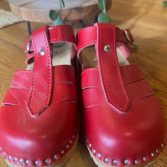 Troentorps red Mary Jane clog size 37 - Picture 4 of 7